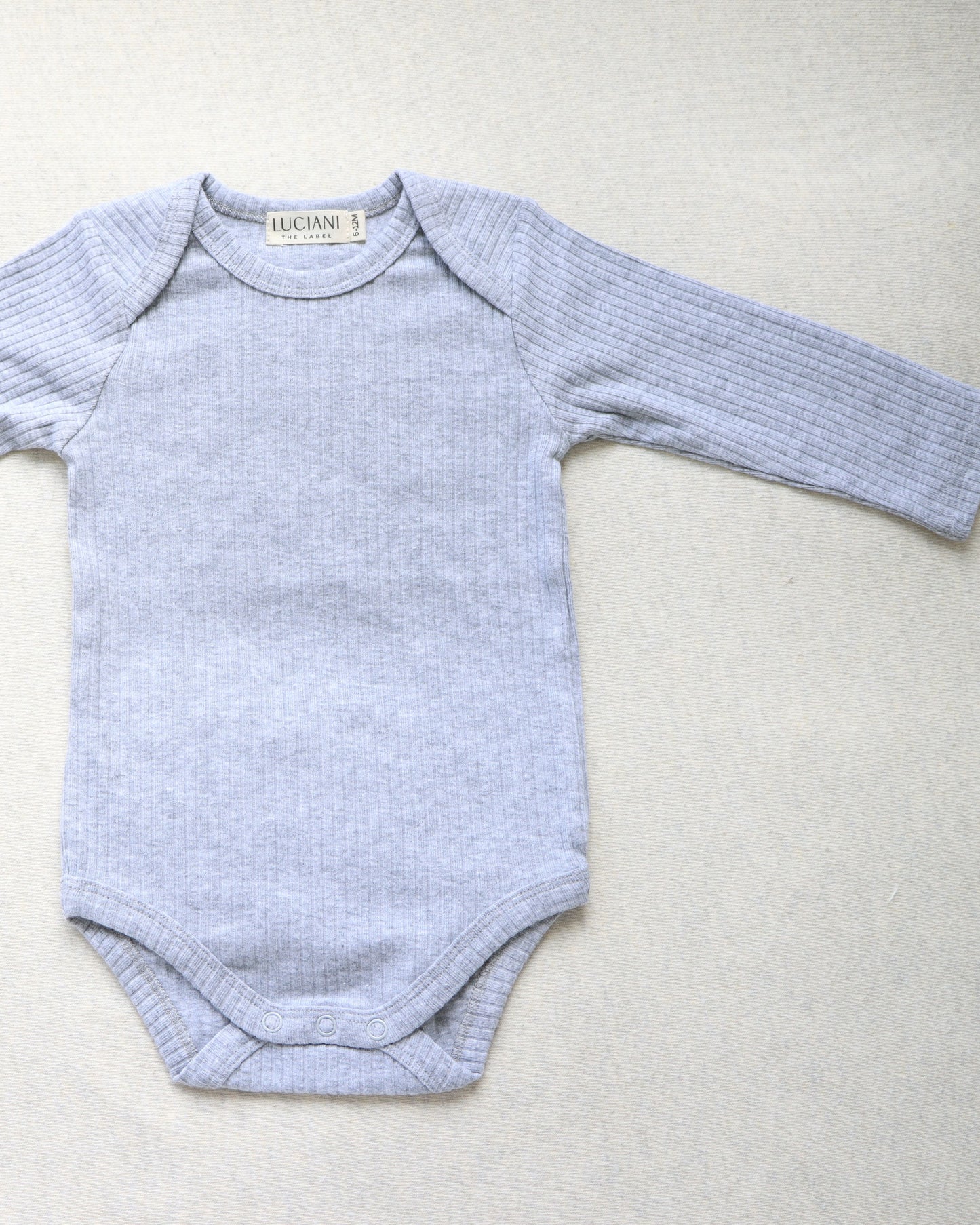 Organic Ribbed Cotton Long-Sleeved Bodysuit (Light Grey)